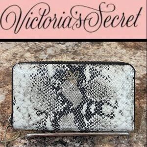 Victoria Secret Clutch/Wallet